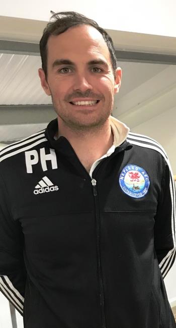 Patrick Hannon - best bowler of the night (3 for 8) Patrick Hannon - best bowler of the night (3 for 8)